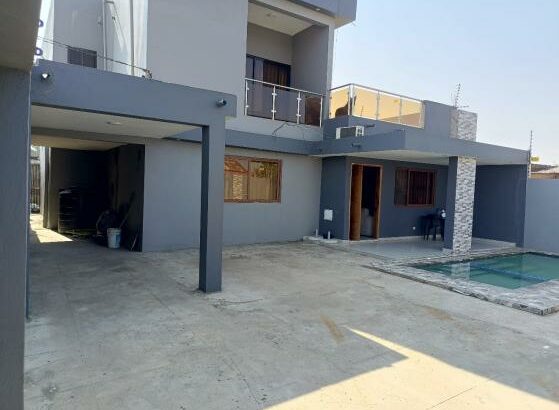 Vende-se esta Moradia, tipo4 no bairro de laulane