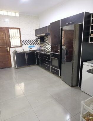 Vende-se esta Moradia, tipo4 no bairro de laulane