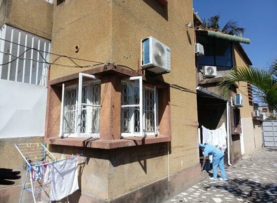 Vende-se esta casa Geminada, tipo2 no bairro da Coop