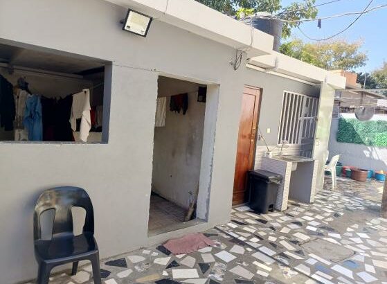 Vende-se esta casa Geminada, tipo2 no bairro da Coop