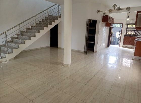 Arrenda-se Moradia Duplex, tipo3 no bairro de laulane Dona Alice