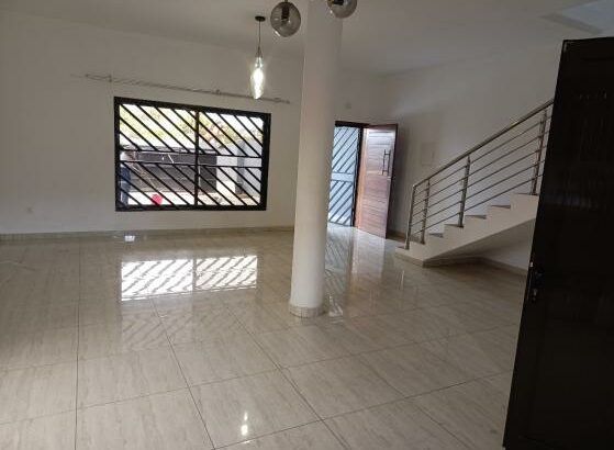 Arrenda-se Moradia Duplex, tipo3 no bairro de laulane Dona Alice