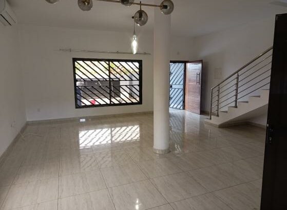 Arrenda-se Moradia Duplex, tipo3 no bairro de laulane Dona Alice