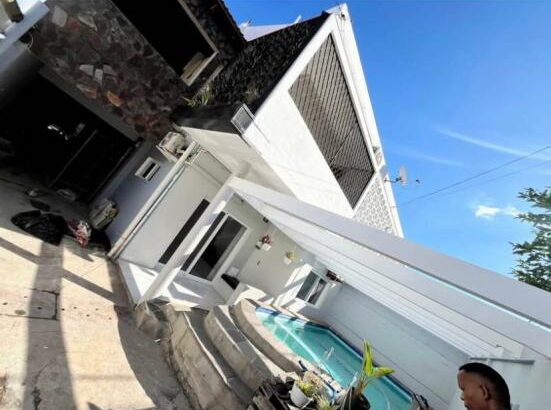 Vende-se Moradia, tipo4 no bairro da costa do sol triunfo velho