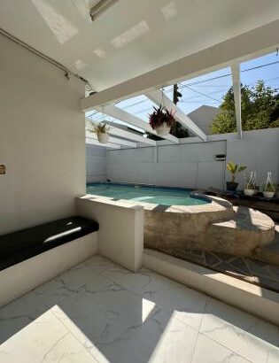 Vende-se Moradia, tipo4 no bairro da costa do sol triunfo velho