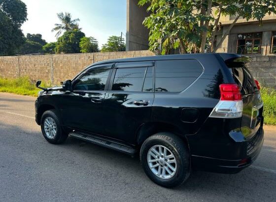 Toyota Land Cruiser prado 2010 Comprado no Agente Toyota de Moçambique