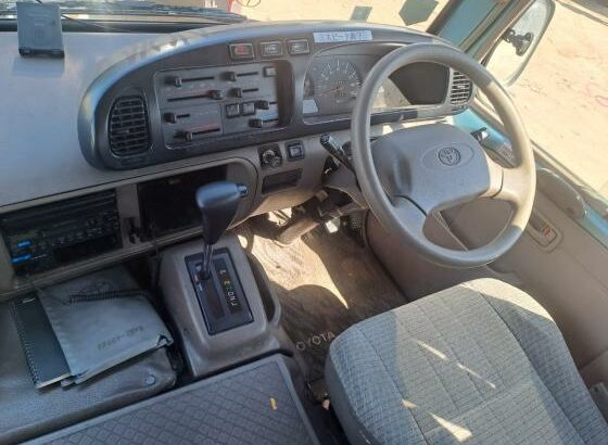 Toyota Coaster LX Recém importado