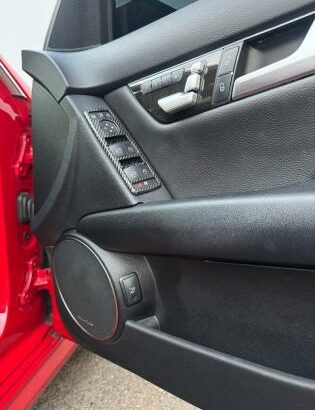 acaba de chegar Mercedes Benz c200 sports