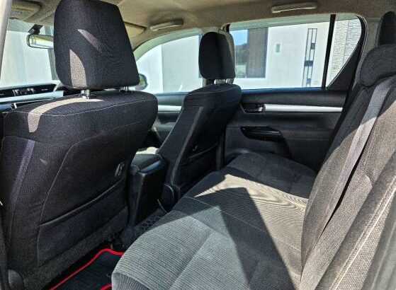 recém chegado Toyota Hilux gd6