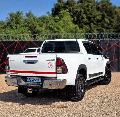 recém chegado Toyota Hilux gd6
