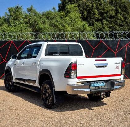 recém chegado Toyota Hilux gd6