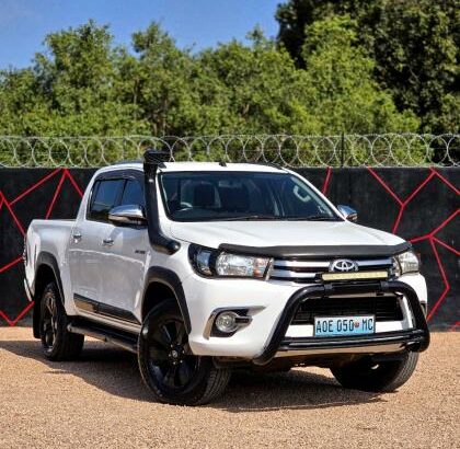 recém chegado Toyota Hilux gd6