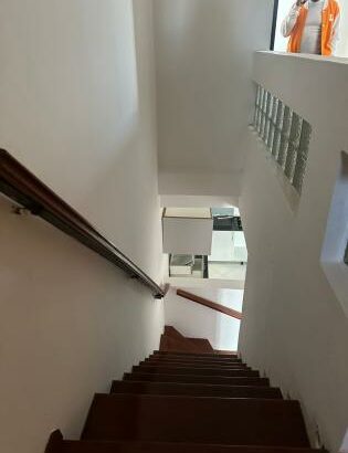 Arrenda se moradia nova duplex tipo 3 com suite mais 2wc no condomínio casa jovem no bairro Costa do sol