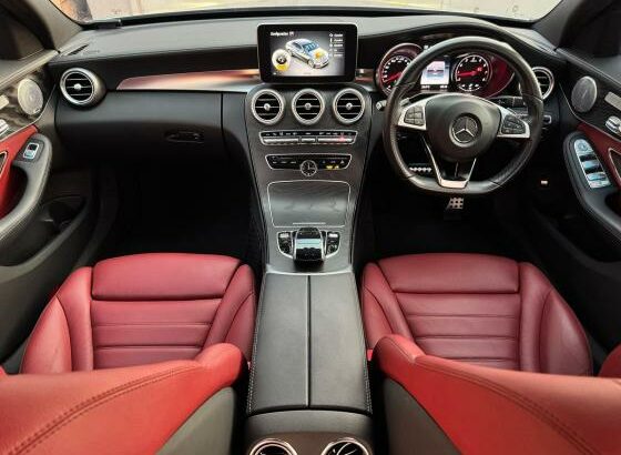 recém importado Mercedes Benz c250