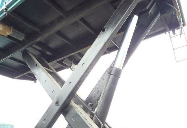 Toyota Dyna Lift Truck