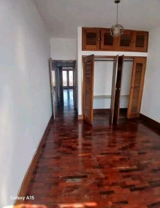 Vende se apartamento novo tipo 3 com 2wc na polana cimento zona Nobre avenida mau tse tung