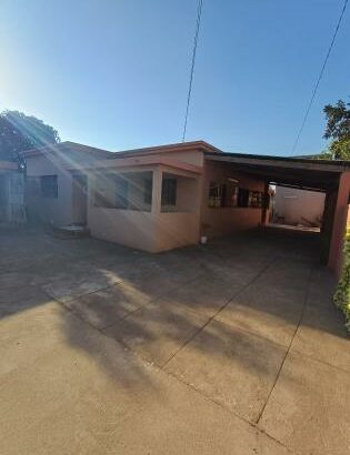 Arrenda se moradia nova espaçosa tipo 4 no bairro albazine proximo da estrada 2 minutos