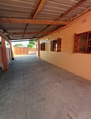 Arrenda se moradia nova espaçosa tipo 4 no bairro albazine proximo da estrada 2 minutos