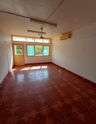 Vende se apartamento espaçoso tipo 3 com 2wc no bairro Central avenida Vladimir Lenine
