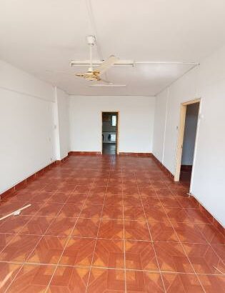 Vende se apartamento espaçoso tipo 3 com 2wc no bairro Central avenida Vladimir Lenine