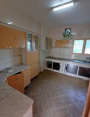 Vende se apartamento espaçoso tipo 3 com 2wc no bairro Central avenida Vladimir Lenine