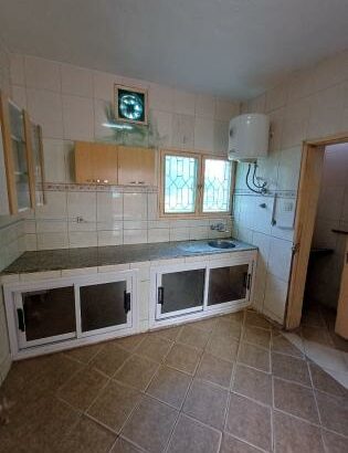 Vende se apartamento espaçoso tipo 3 com 2wc no bairro Central avenida Vladimir Lenine