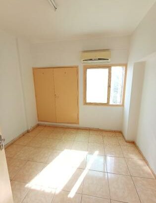 Vende se apartamento espaçoso tipo 3 com 2wc no bairro Central avenida Vladimir Lenine