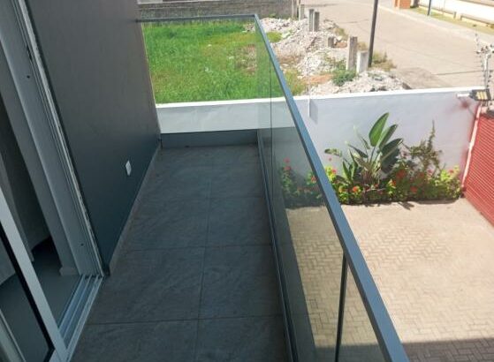 VENDO MORADIA DÚPLEX T-4 (3 SUITES*)
2 SALAS, PISCINA, DEPENDÊNCIA, 
COZINHA MODERNA AMPLA EQUIPADA, TRIUNFO 2 AO VALOR DE 25.000.000 MTS NEGÓCIAVEL