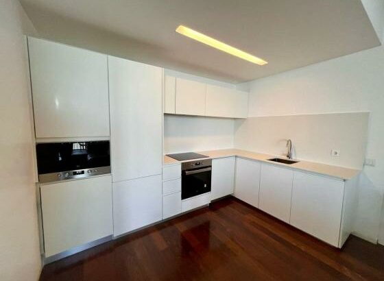 Arrenda-se um apartamento tipo 1 mobilado no condomínio JN130 na Julius nherere