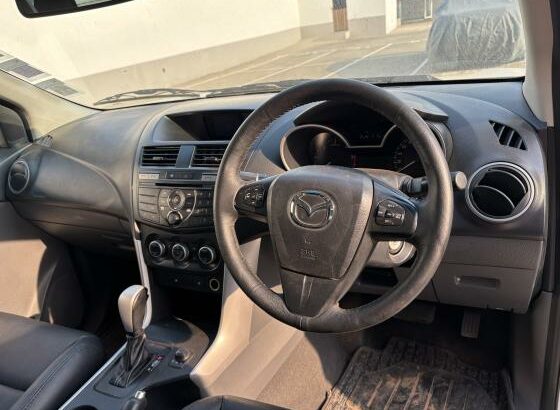 Mazda BT-50 2015 Automática