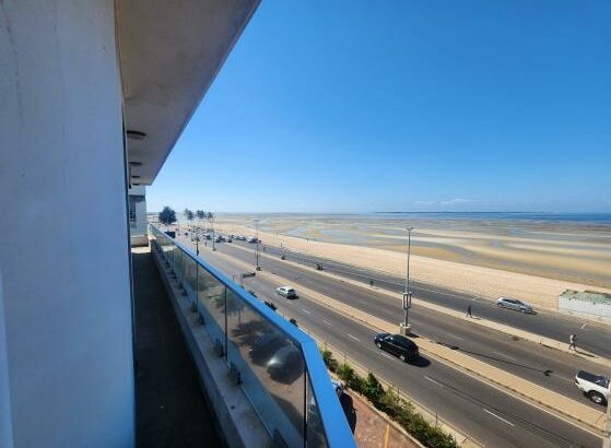 Arrenda-se Apartamento T2 moderno com vista ao mar,com piscina no condomínio deco Assos, Av marginal