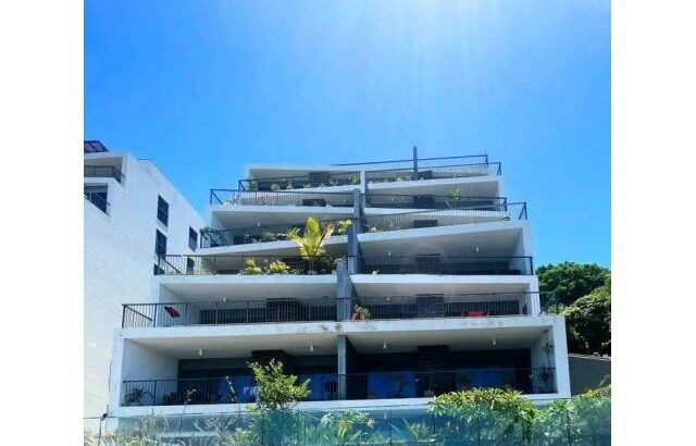 Vende-se luxuoso Apartamento Duplex T3 no condomínio Maresias