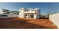 Vende-se uma espaçosa Moradia T5 no Mapulene