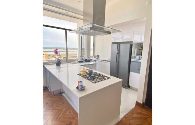 Arrenda-se Luxuoso Apartamento T2+1 mobilado na Baixa 25 de setembro