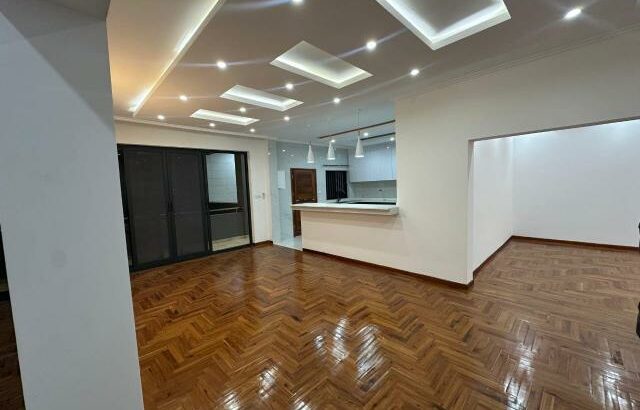 Vende se apartamento tipo 3 no bairro de laulane na Av dom Alexandre