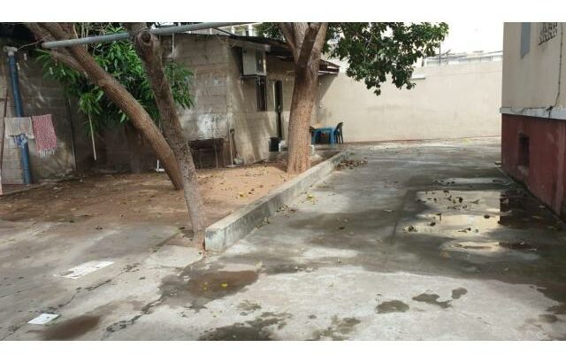 Vende-se uma propriedade na guerra Popular Maputo