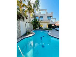 Arrenda-se Luxuosa Moradia T4 na sommerschield 1 Av. Zimbábue