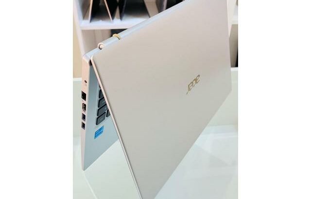 LAPTOP EXCLUSIVO e FINO, Acer i3-11th Gen.