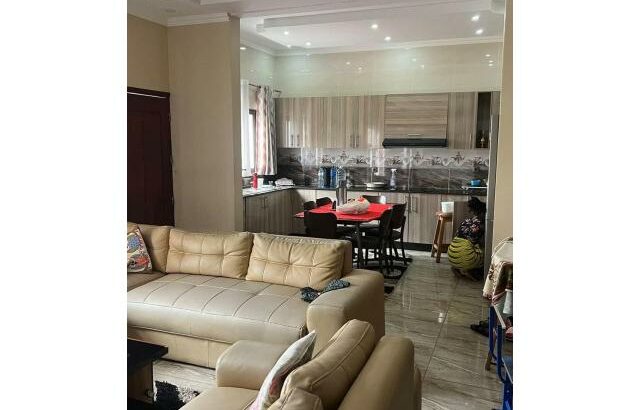 Vende-se Luxuosa Moradia T4 na Matola Gare