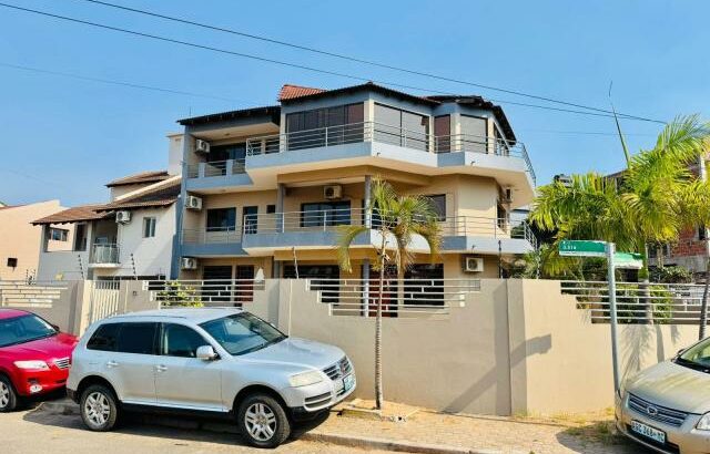 Arrenda-se Magnífica Moradia T4 na sommerschield II café sol