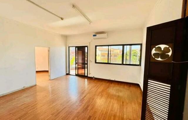 Arrenda-se Magnífica Moradia T4 na sommerschield II café sol