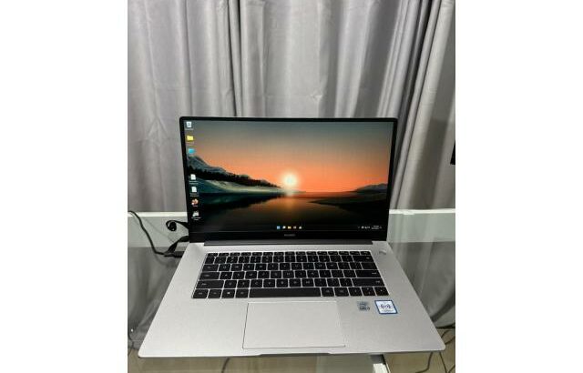 Huawei MateBook i3-10th Geração