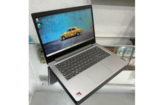Lenovo Ideapad Slim 1, AMD A4-Rodeon R3