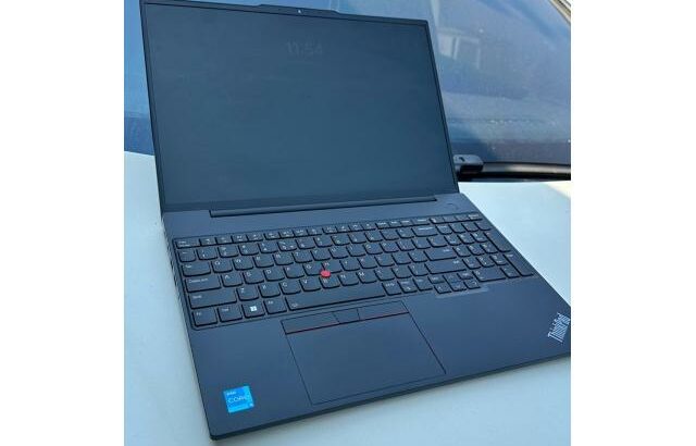 Top de Gama empresarial, Lenovo E16 i5-13th Gen.