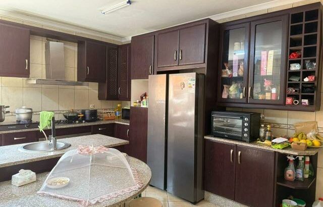 For sale – 7-bedroom independent house – Av. Marginal, Triunfo (🌊 sea view)  Price: 800,000 USD