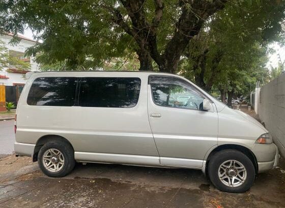 Toyota Granvia 4WD a Diesel