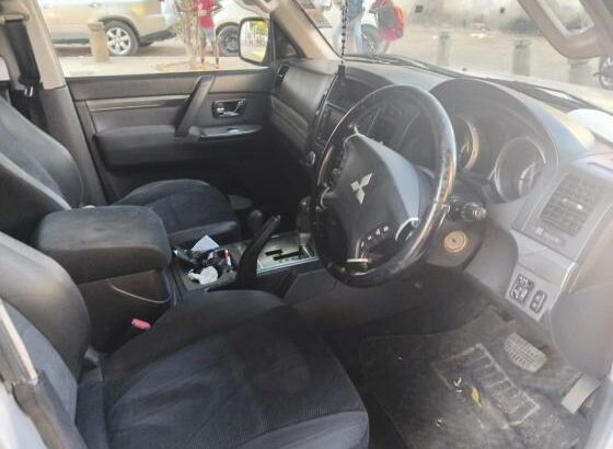 Mitsubishi Pajero Exceed 2008