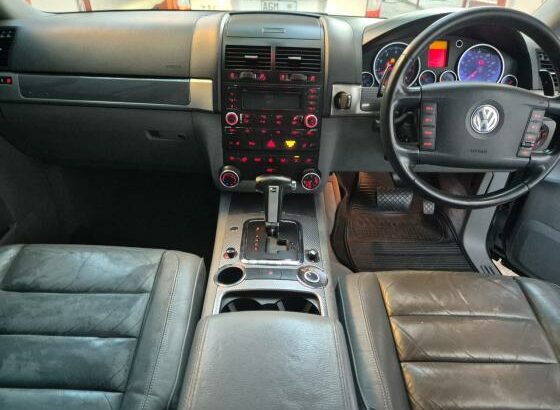 VW Touareg V6 aproveita