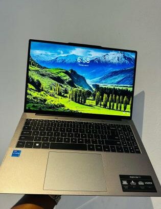 Acer Aspire Lite AL16 Novinho 16” i5 12th 8GB RAM 512GB SSD