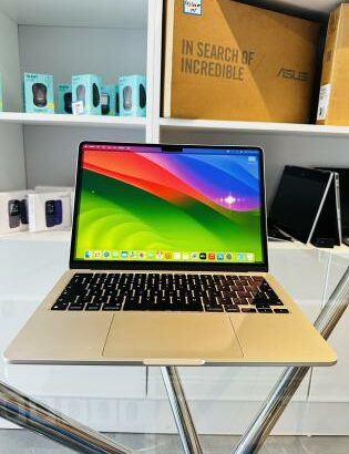 Apple MacBook Air 2022 M2 Semi Novo  Promoção Entrega Gratuita Maputo/Matola  01 Ano de Garantia  Processor: M2 RAM Memory: 8GB Storage: 256GBSSD Disp